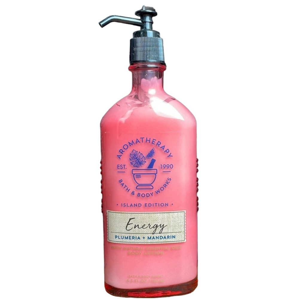 Bath & Body Works - ENERGY * Island Edition * 
Plumeria + Mandarin Aromatherapy
